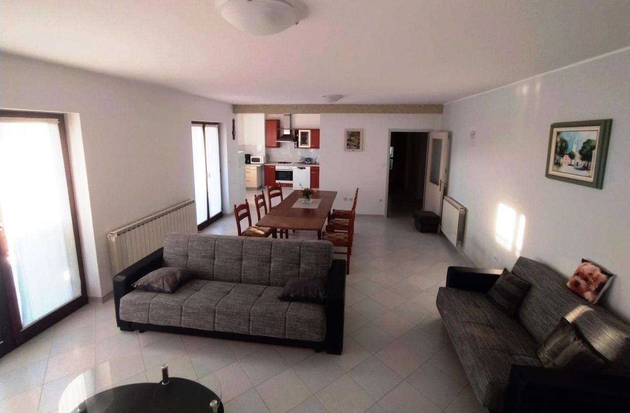 Apartment Davorka Vrsar Ngoại thất bức ảnh