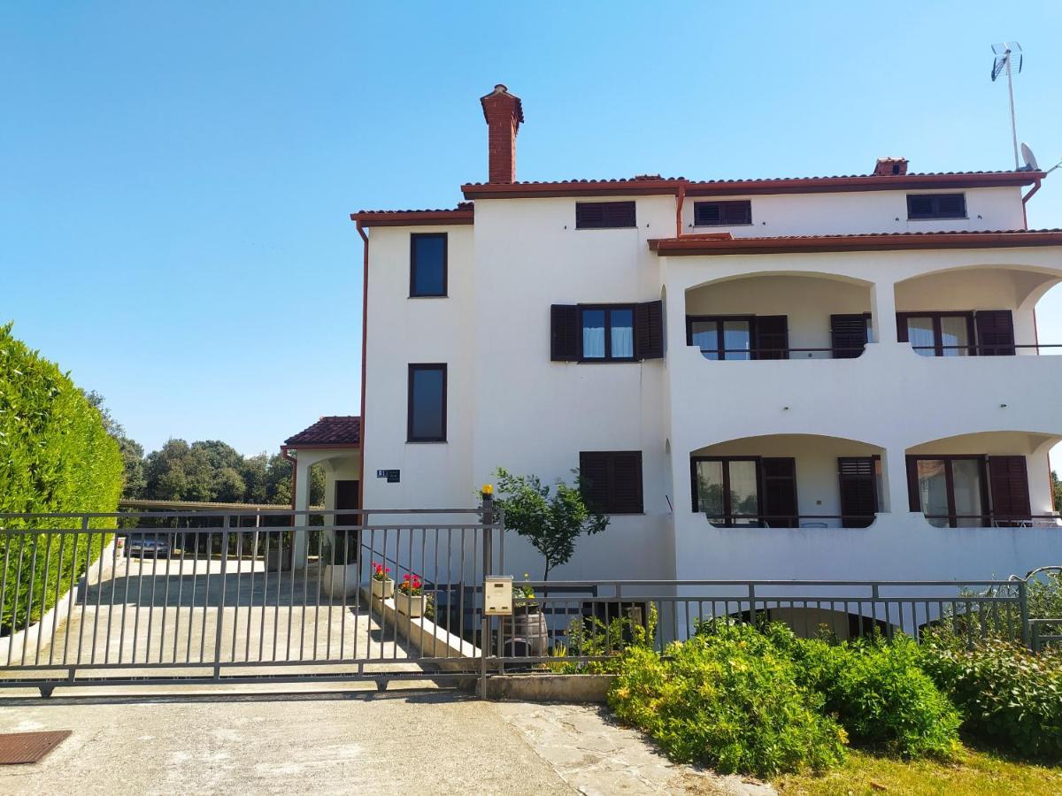 Apartment Davorka Vrsar Ngoại thất bức ảnh
